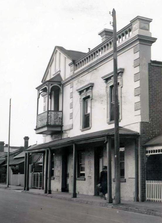 Former East Adelaide Hotel, Robert Street, Adelaide, 1942. SLSA: B 10927 